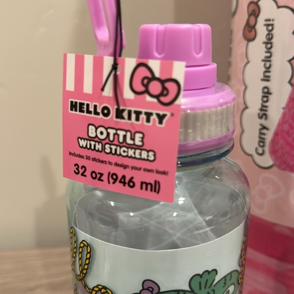Hello Kitty Exercise Mat and Hello Kitty Mermaid Water Bottle - Picture 4 of 4